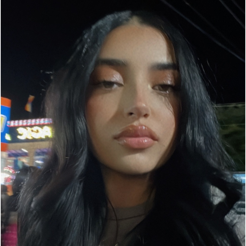 Meet your Posher, Nikole